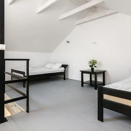 Morskie Apartamentowe Piamola Ze Strefa Gier I Miejscem Do Grillowania * שטוטובו