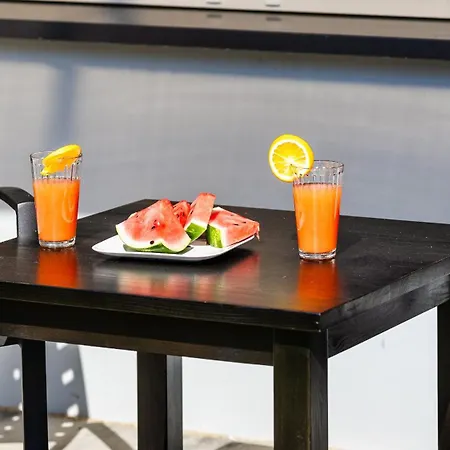 Morskie Apartamentowe Piamola Ze Strefa Gier I Miejscem Do Grillowania אכסניה